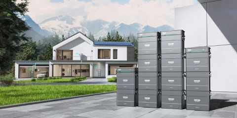 Installation solaire avec onduleur Zendure Hyper 2000 et batteries AB2000X